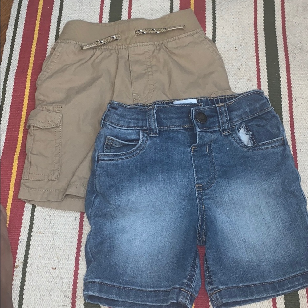 SOLD SOLD SOLD .....Boys 2T Shorts